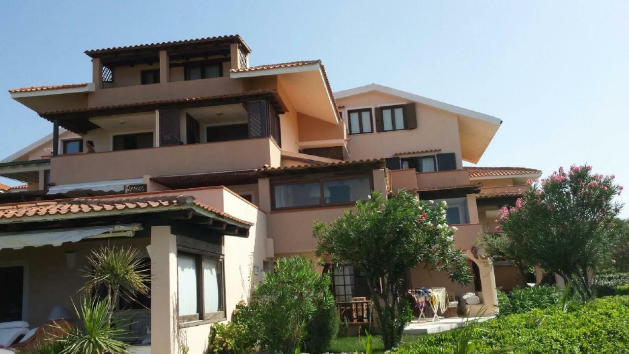 Lucky Apartment Golfo Aranci Eksteriør bilde